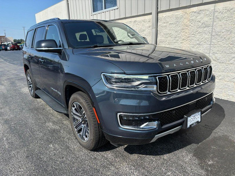 Used 2024 Jeep Wagoneer Series II w/ Flexible Seating Group AWD/4WD image 2