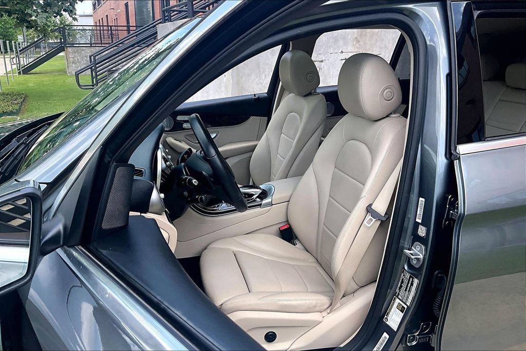 Used 2017 Mercedes-Benz GLC 300 image 33