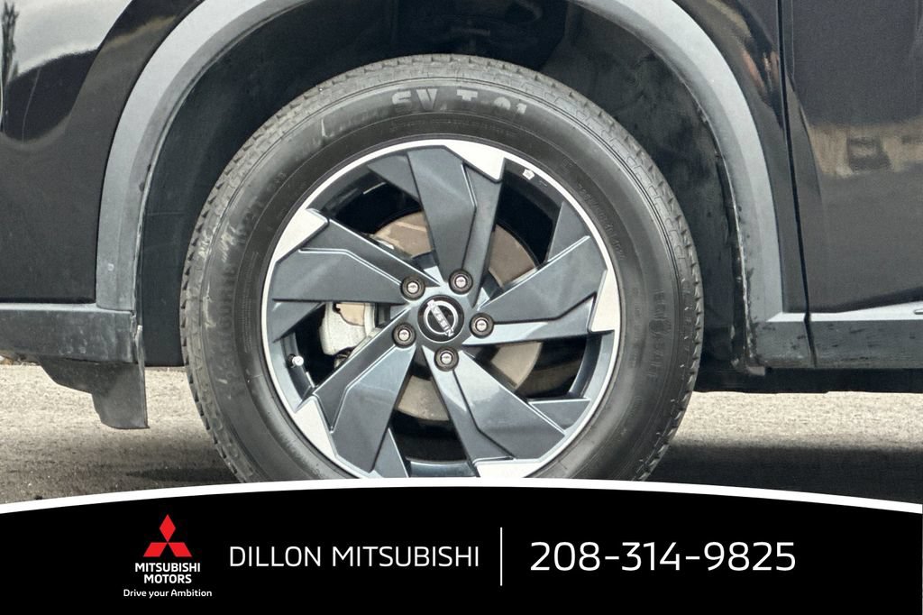 Used 2025 Nissan Rogue SV AWD/4WD image 30