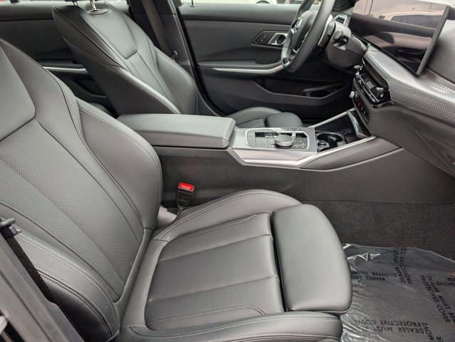 Used 2025 BMW 330i Sedan w/ M Sport Package RWD image 22