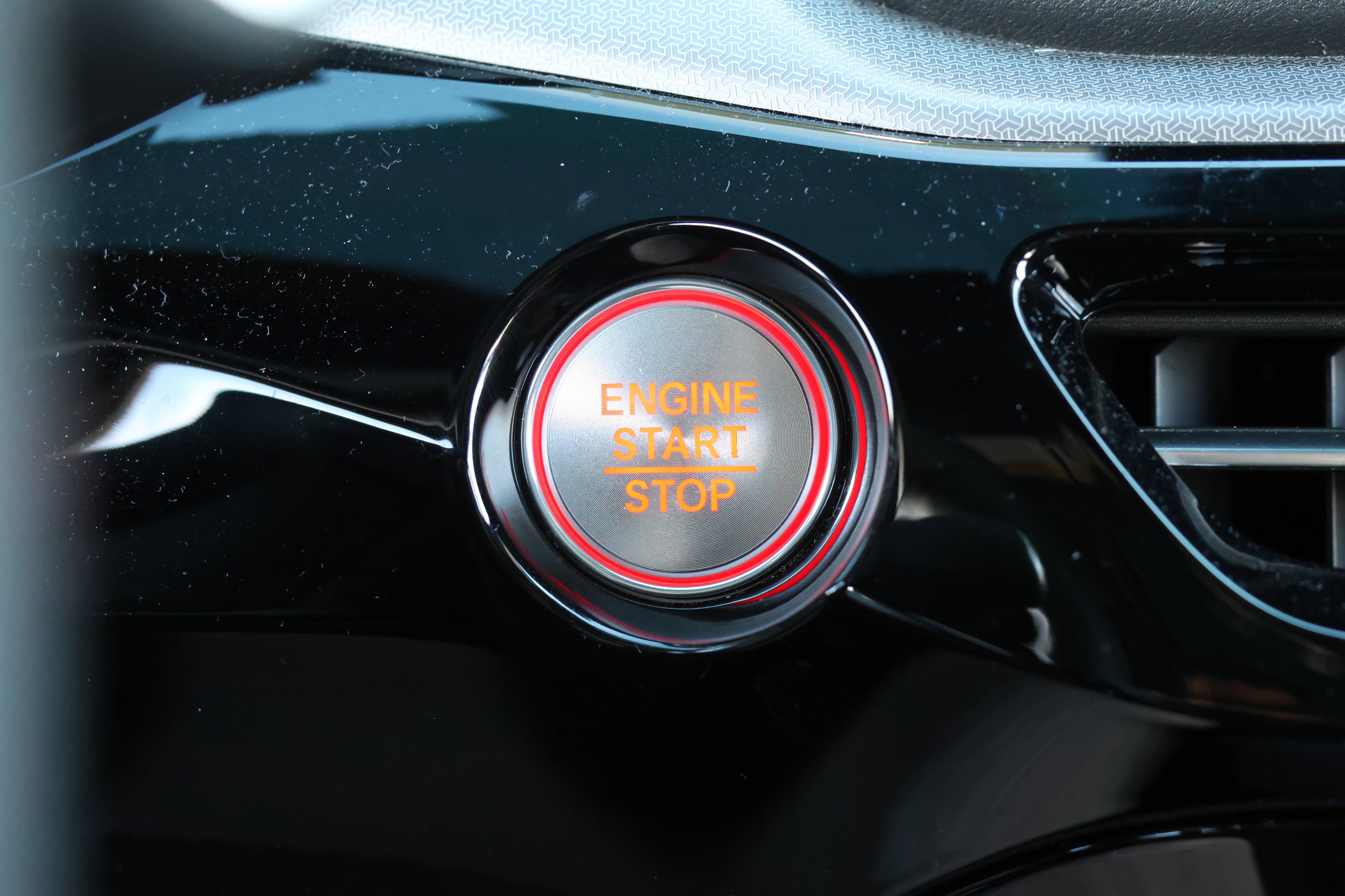 Used 2025 Acura MDX A-Spec image 29