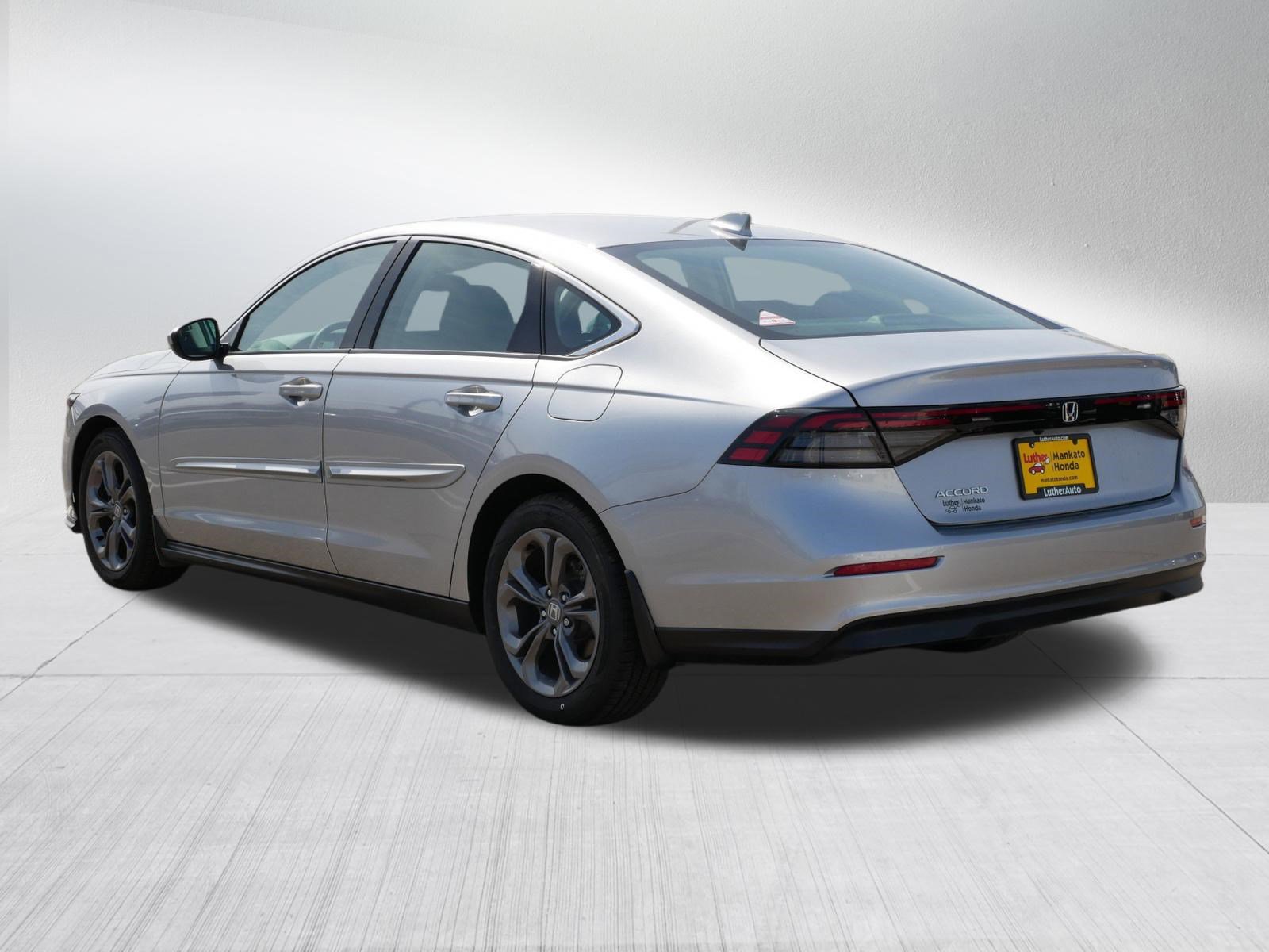 Used 2023 Honda Accord EX image 5