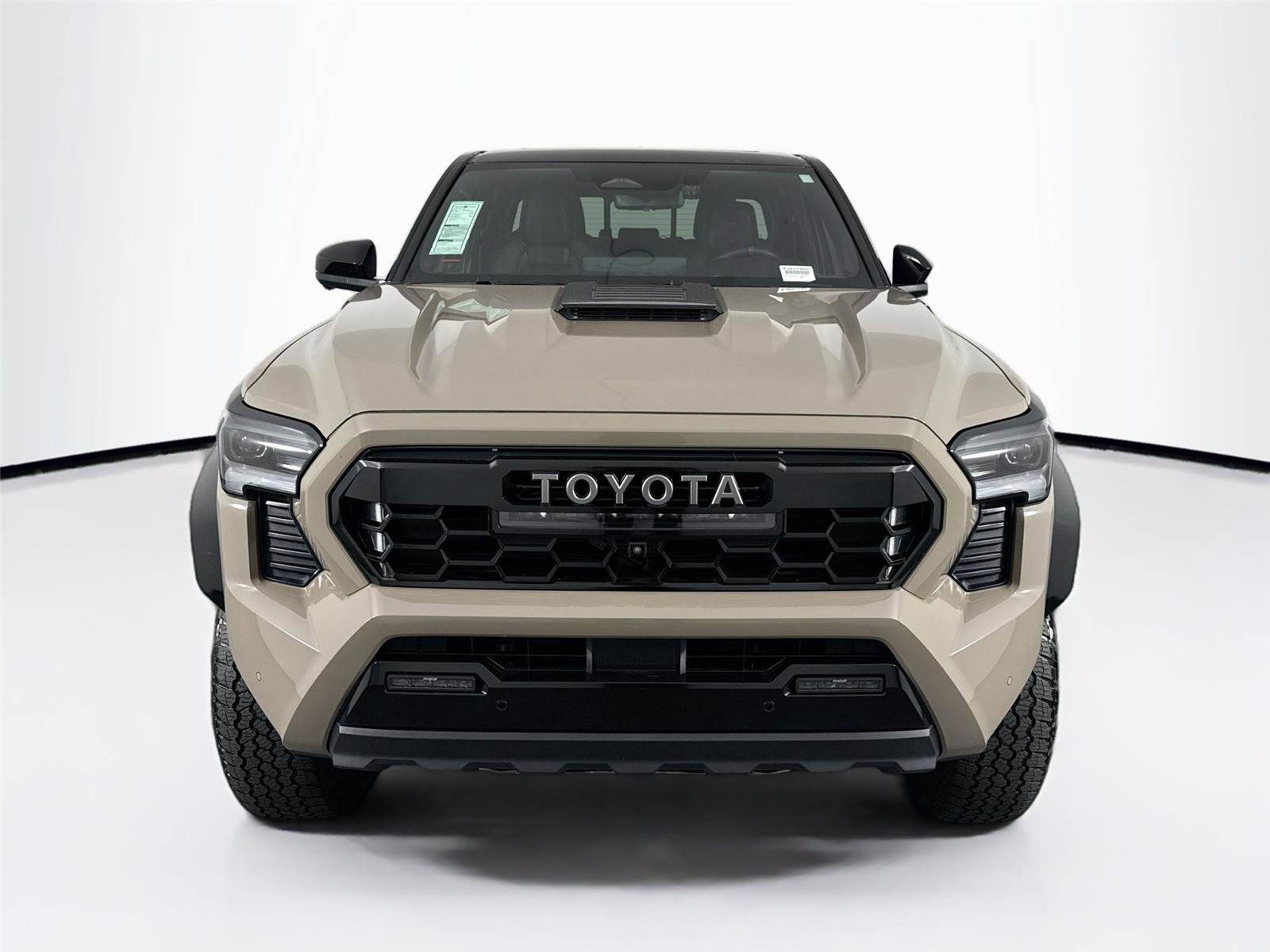 Used 2025 Toyota Tacoma TRD Pro AWD/4WD image 9