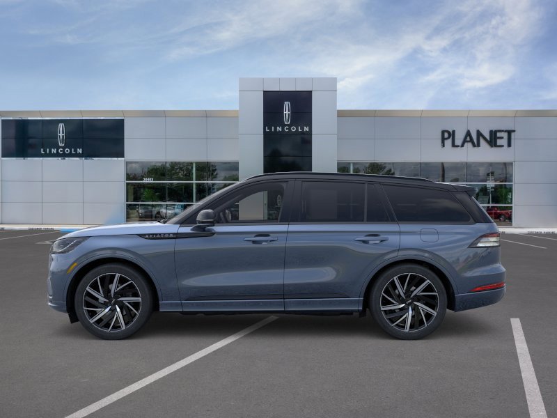 New 2026 Lincoln Aviator Black Label AWD/4WD image 3