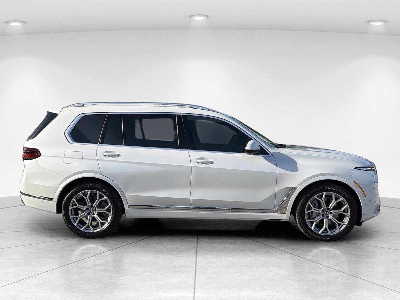 Used 2026 BMW X7 xDrive40i AWD/4WD image 3
