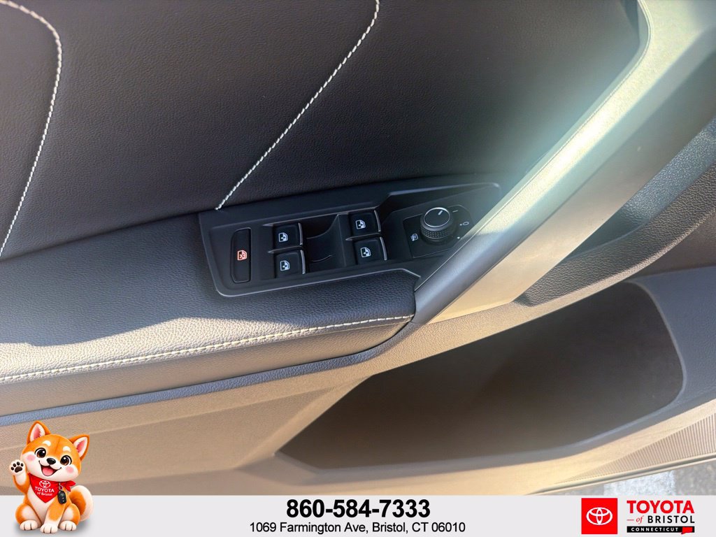 Used 2023 Volkswagen Tiguan SE R-Line AWD/4WD image 14