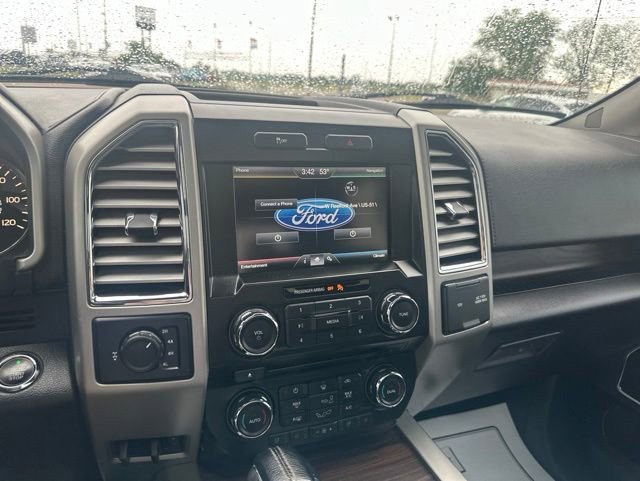 Used 2015 Ford F150 Lariat w/ Equipment Group 501A Mid AWD/4WD image 37