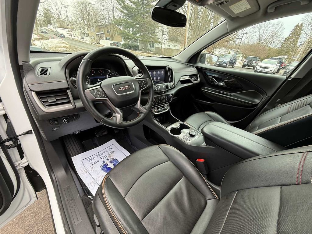 Used 2023 GMC Terrain AT4 image 18