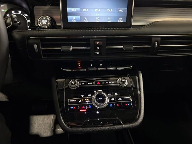 Certified 2022 Lincoln Corsair AWD w/ Equipment Group 101A image 21