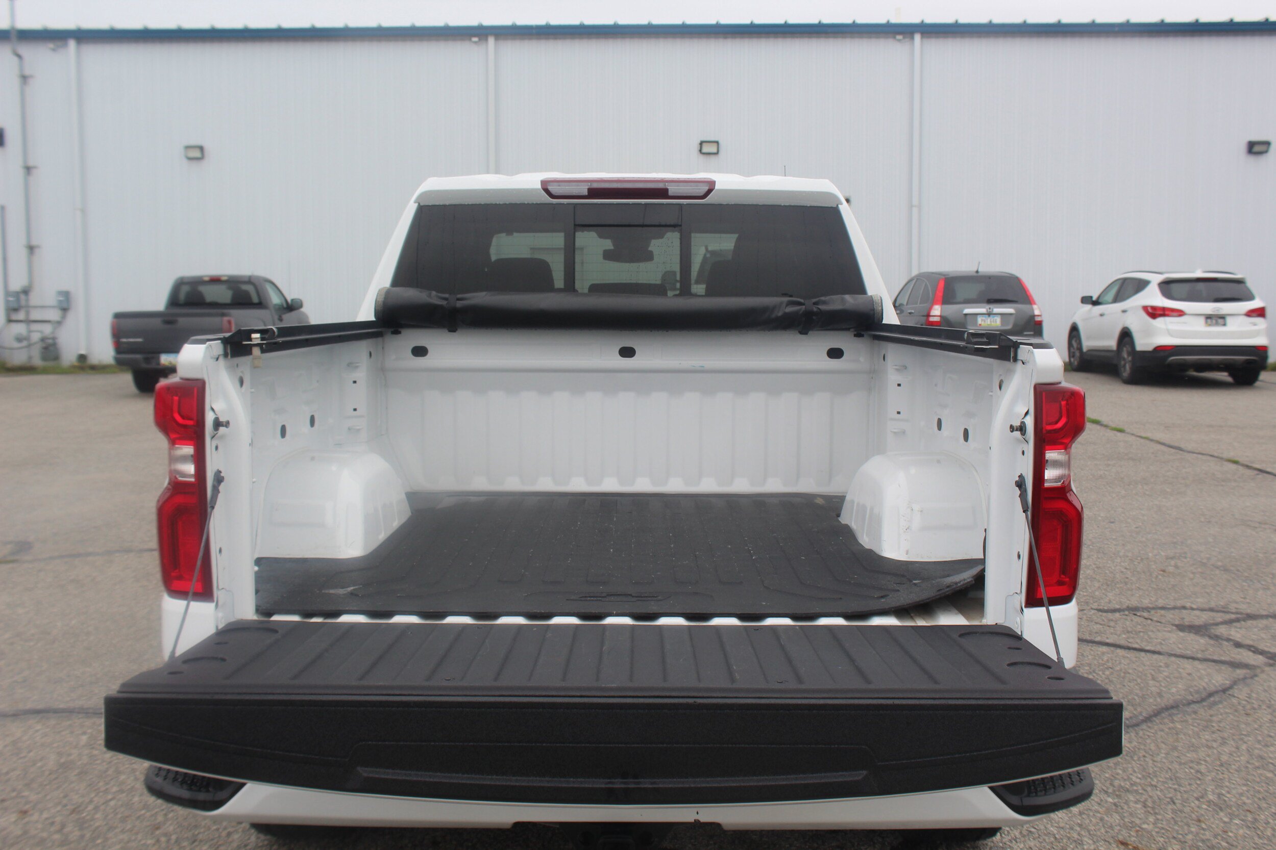 Used 2023 Chevrolet Silverado 1500 RST w/ Convenience Package II AWD/4WD image 4
