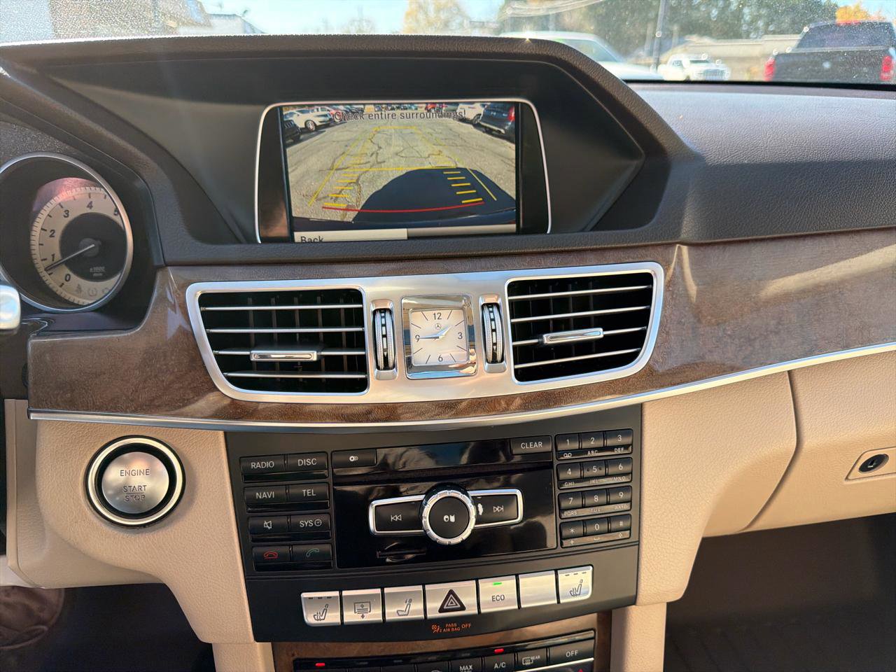Used 2014 Mercedes-Benz E 350 4MATIC Sedan image 24