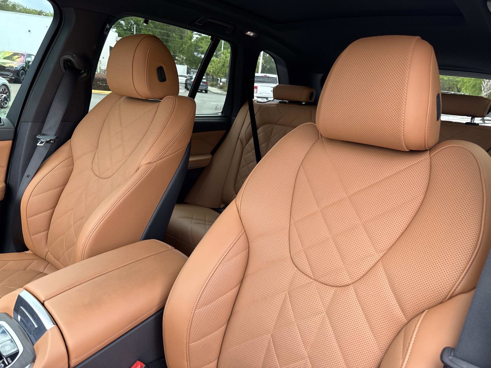 Used 2024 BMW X5 xDrive40i w/ M Sport Package image 22