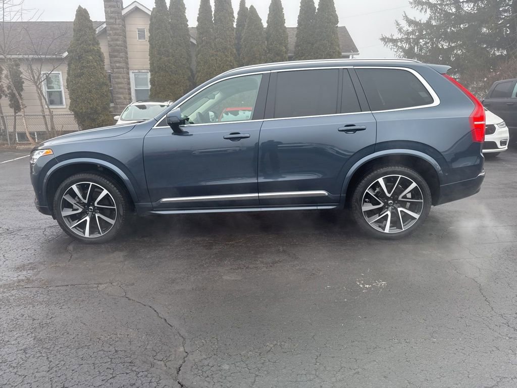 Used 2025 Volvo XC90 B5 Plus w/ Protection Package Premier image 9