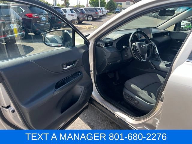 Used 2024 Toyota Venza LE AWD/4WD image 10