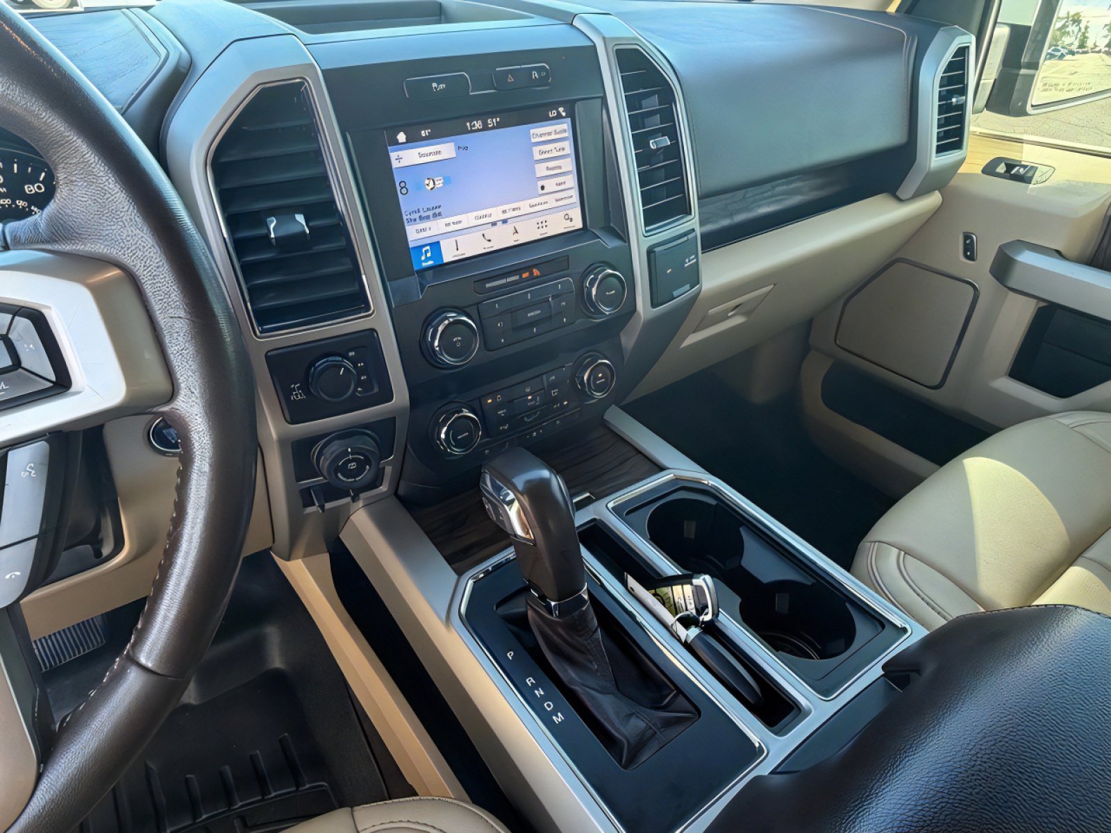Used 2019 Ford F150 Lariat w/ Equipment Group 501A Mid image 22