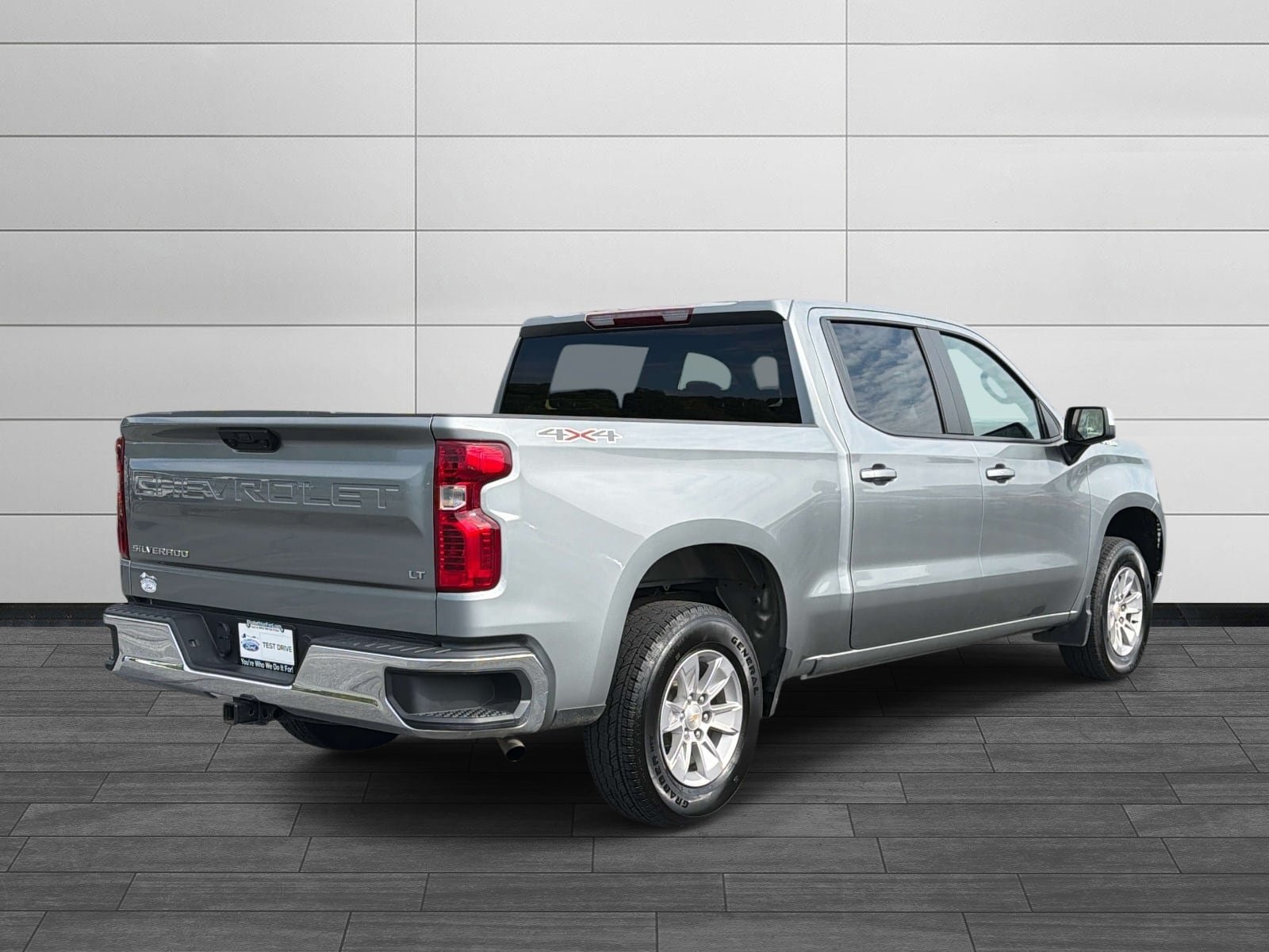 Used 2026 Chevrolet Silverado 1500 LT AWD/4WD image 3