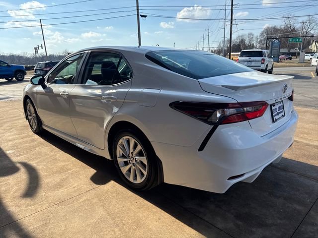 Used 2023 Toyota Camry SE FWD image 6