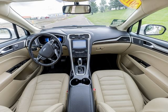 Used 2015 Ford Fusion SE w/ Equipment Group 502A FWD image 14