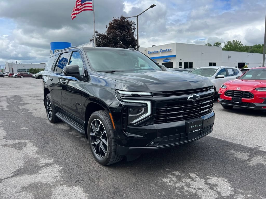 Used 2026 Chevrolet Tahoe RST w/ Comfort Package AWD/4WD image 7