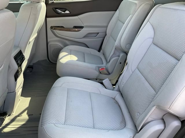 Used 2023 GMC Acadia SLE w/ Driver Convenience Package AWD/4WD image 16