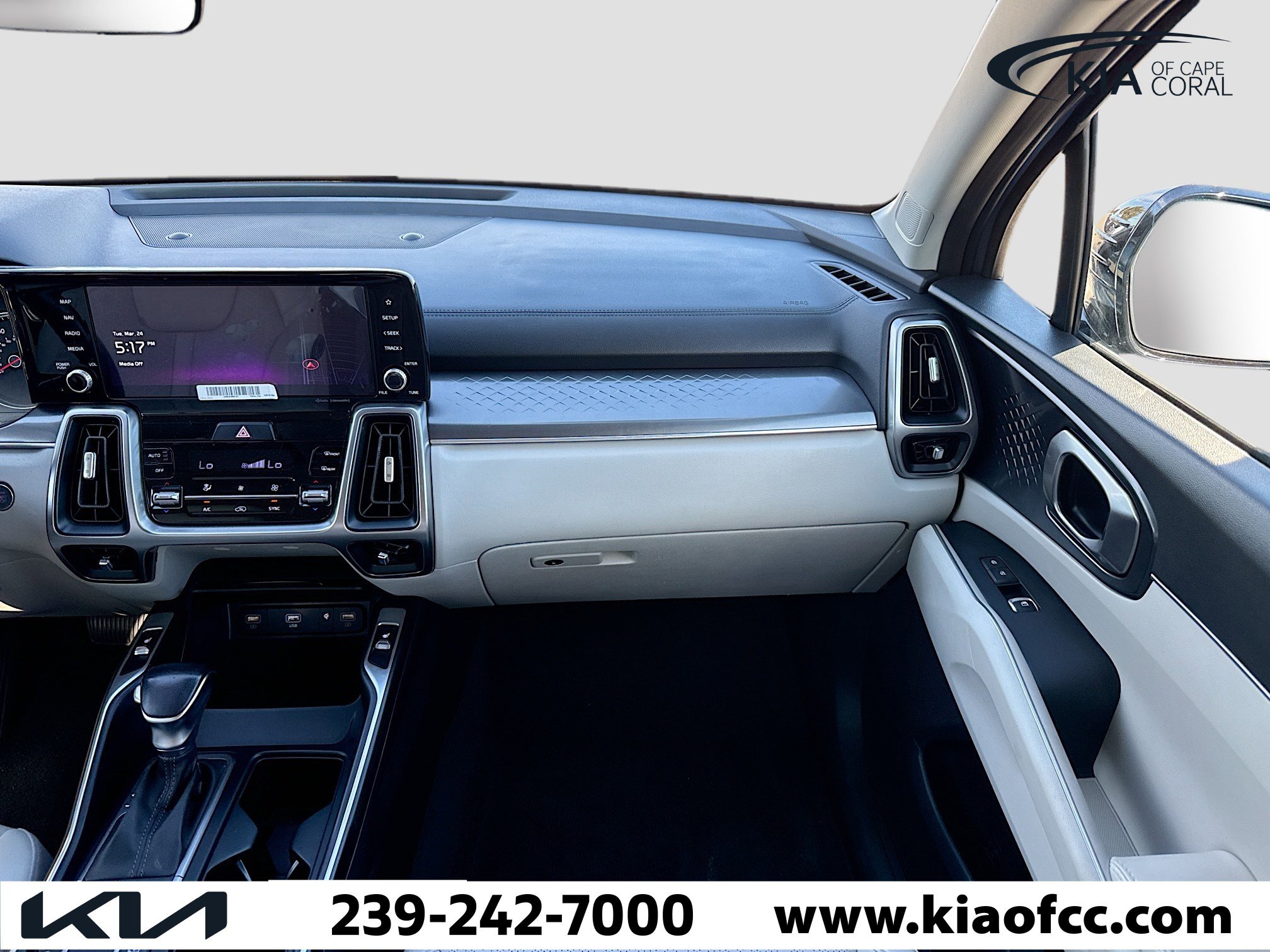 Certified 2023 Kia Sorento S w/ Panoramic Sunroof Package image 17
