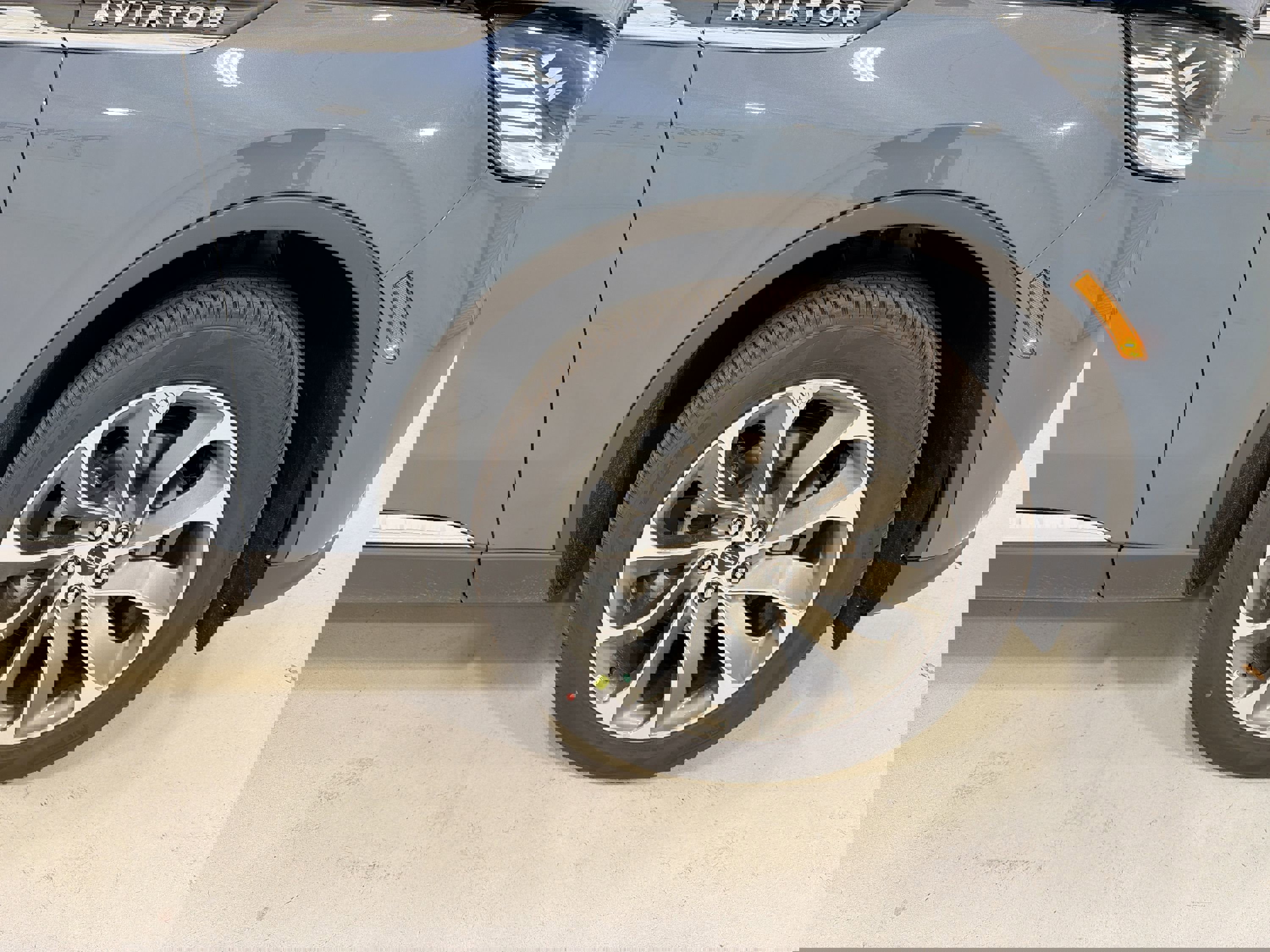 New 2026 Lincoln Aviator AWD image 30