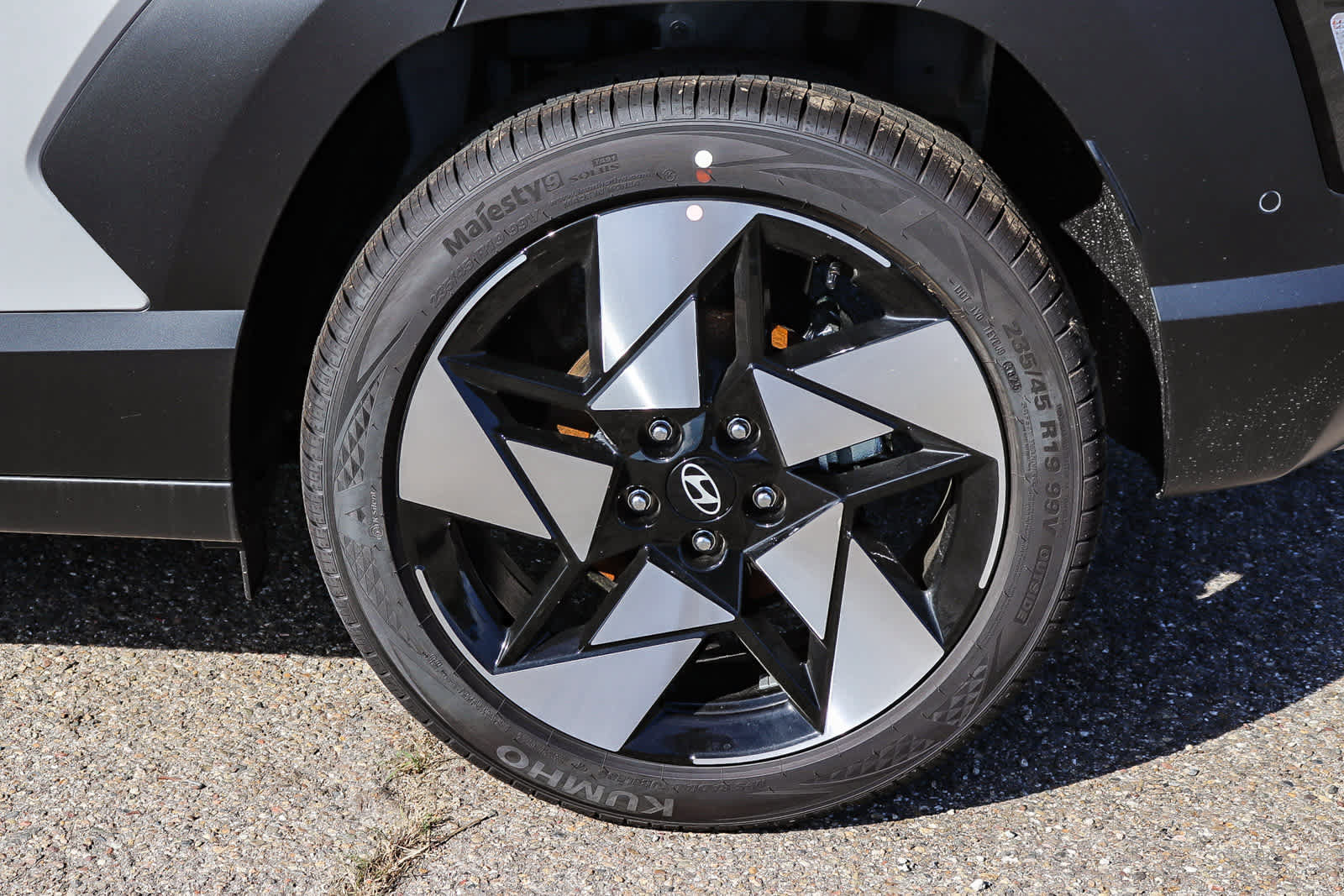 New 2026 Hyundai Kona Limited FWD image 13