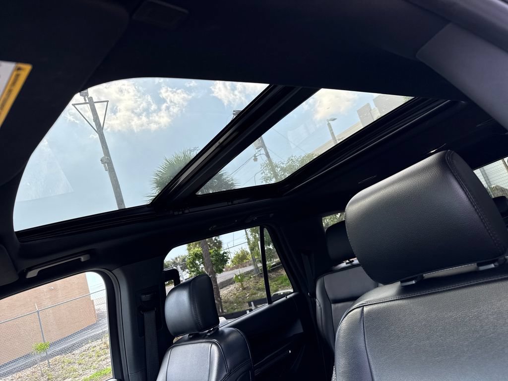 Used 2020 Ford Expedition Max XLT w/ Equipment Group 202A RWD image 8