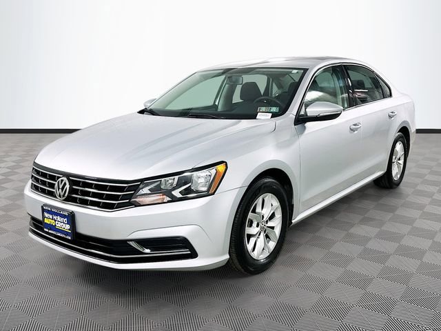 Used 2018 Volkswagen Passat 2.0T S w/ Driver Assistance Package image 3