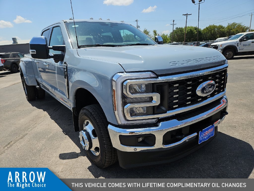 New 2026 Ford F350 King Ranch w/ Chrome Package AWD/4WD image 2