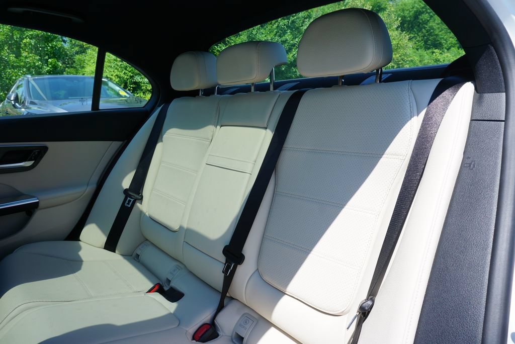 Used 2024 Mercedes-Benz C 300 Sedan image 20