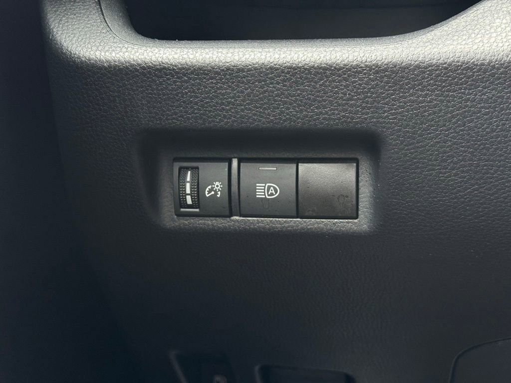 Certified 2025 Toyota RAV4 LE image 32