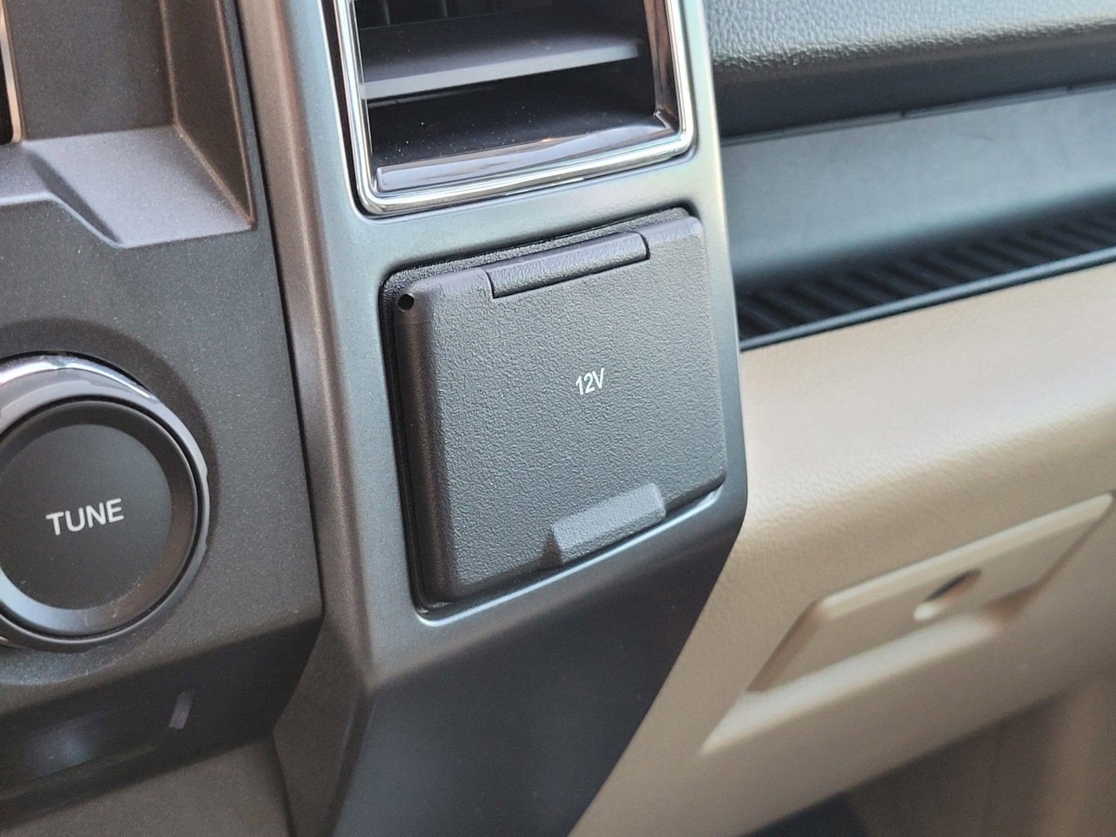 Used 2018 Ford F150 XLT w/ Equipment Group 301A Mid image 26