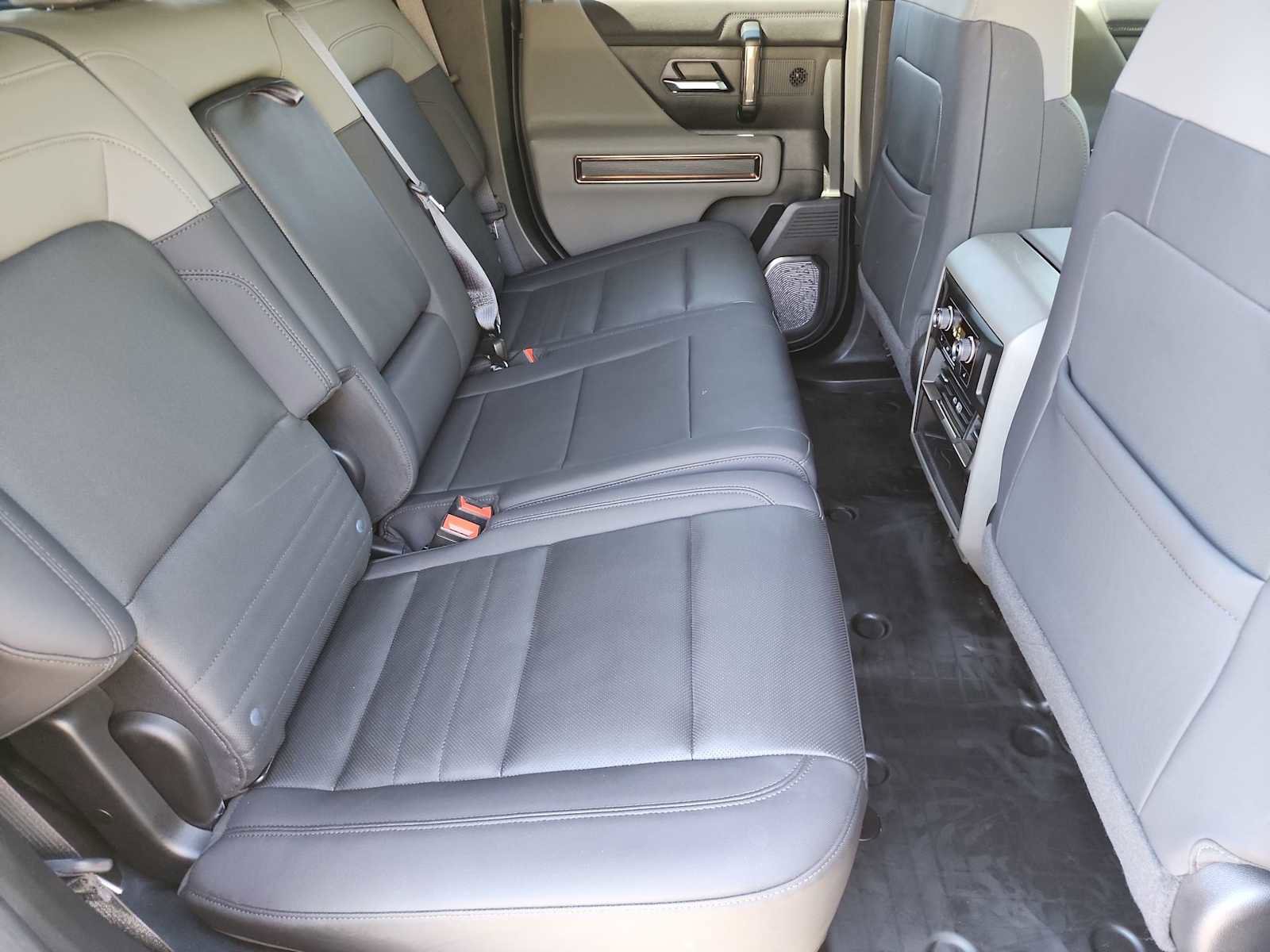 Used 2024 GMC Hummer EV 3X image 17