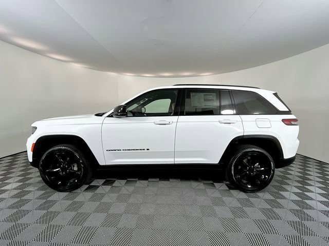 New 2025 Jeep Grand Cherokee Limited image 5