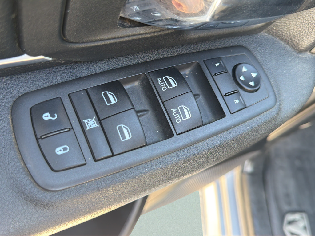 Used 2022 RAM 1500 Warlock AWD/4WD image 20