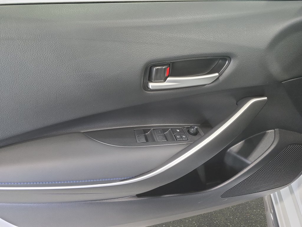 Used 2022 Toyota Corolla SE FWD image 23