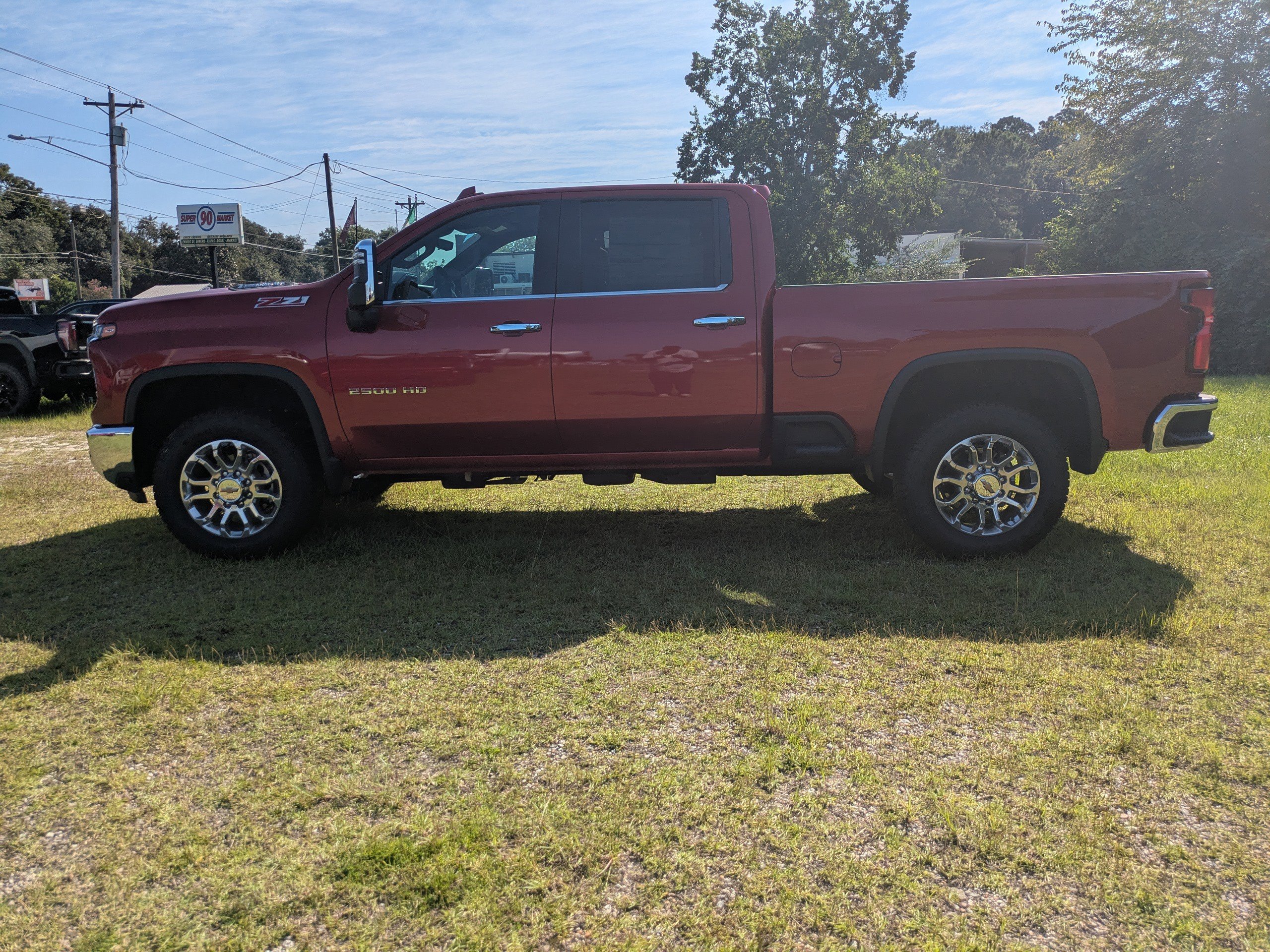 New 2025 Chevrolet Silverado 2500 LTZ w/ LTZ Convenience Package image 8