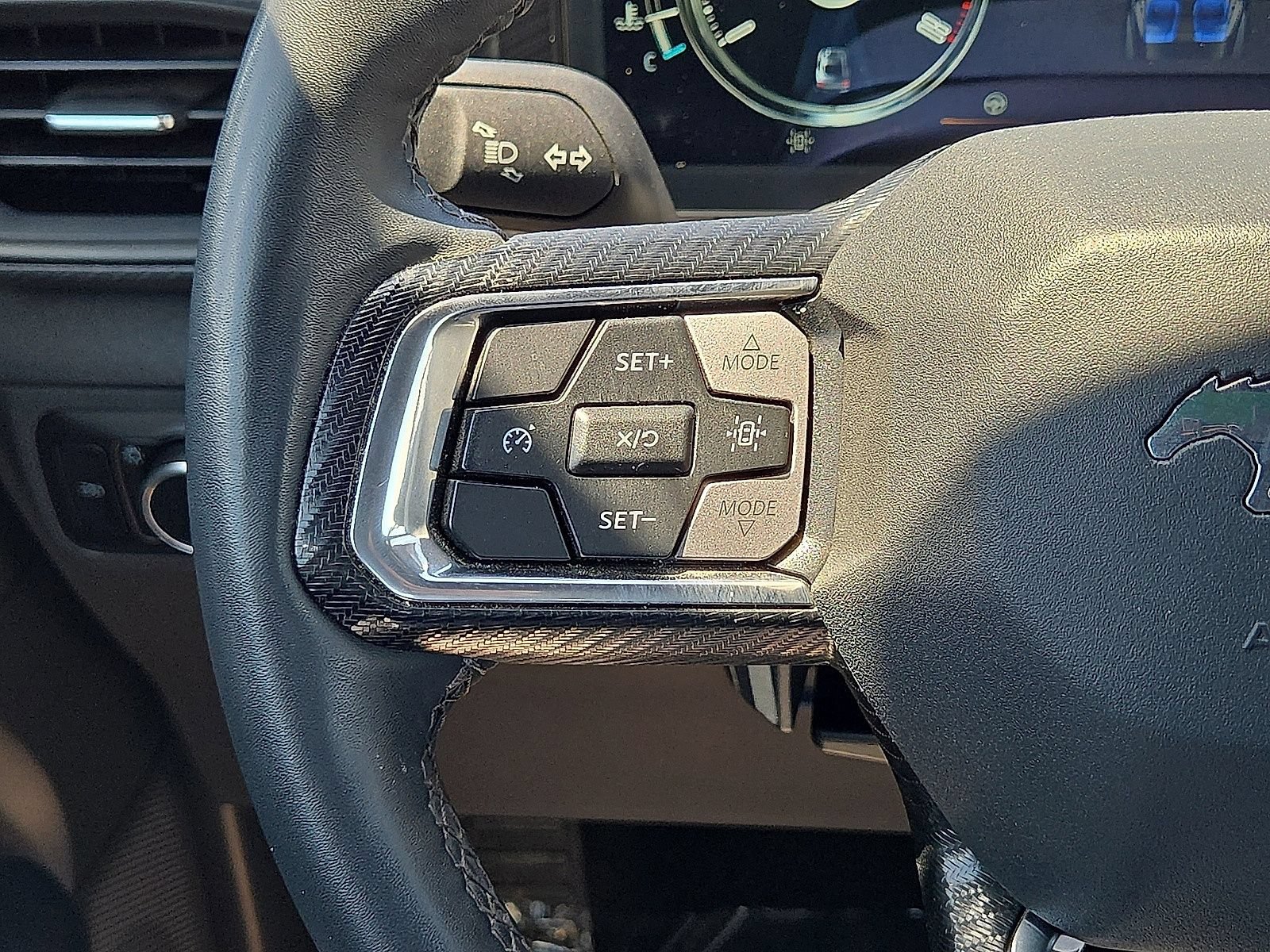Used 2024 Ford Mustang Coupe RWD image 28