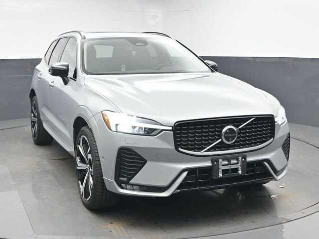 Used 2024 Volvo XC60 B5 Ultimate w/ Climate Package image 2