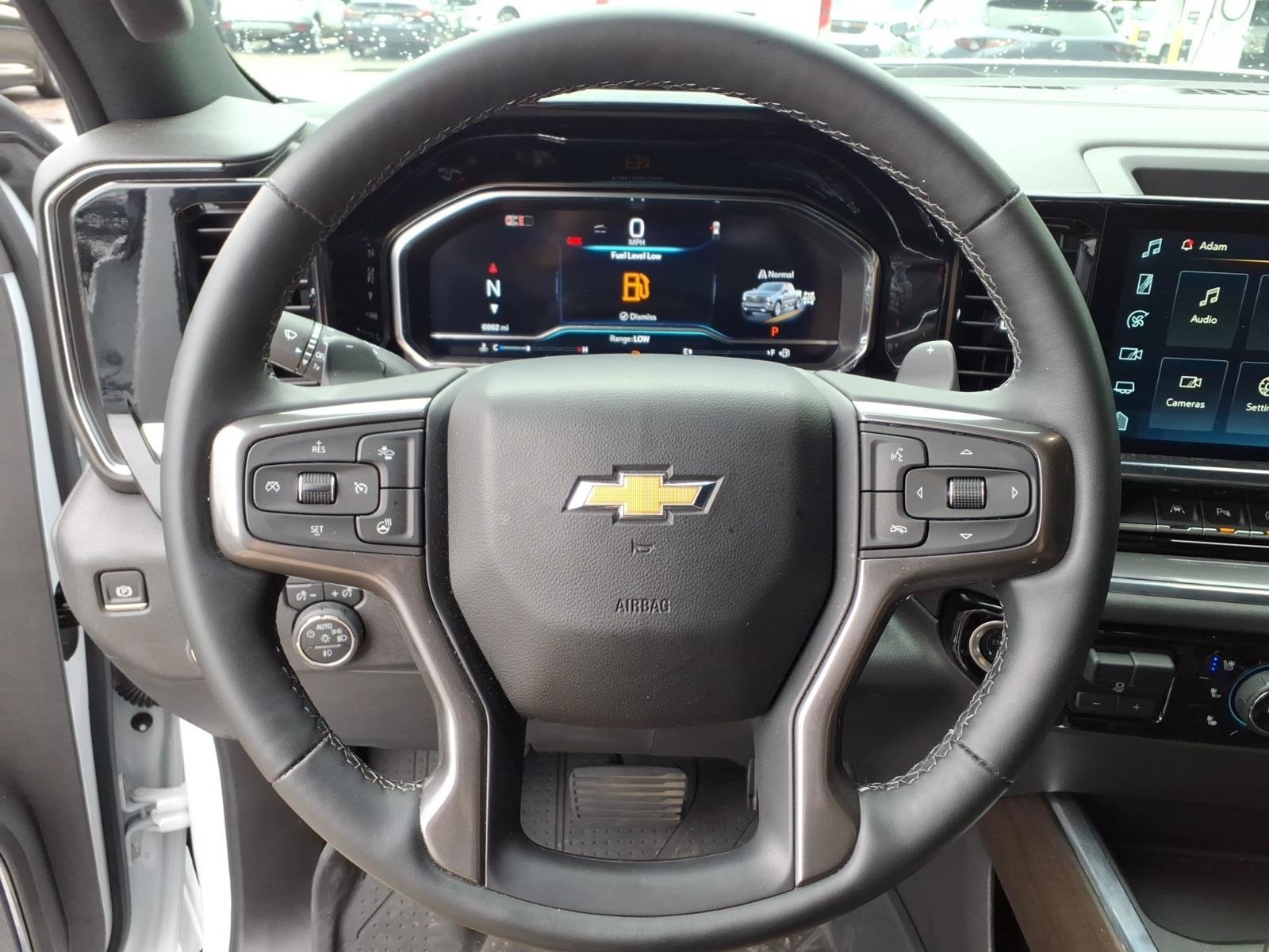 Used 2024 Chevrolet Silverado 1500 High Country w/ High Country Premium Package AWD/4WD image 19
