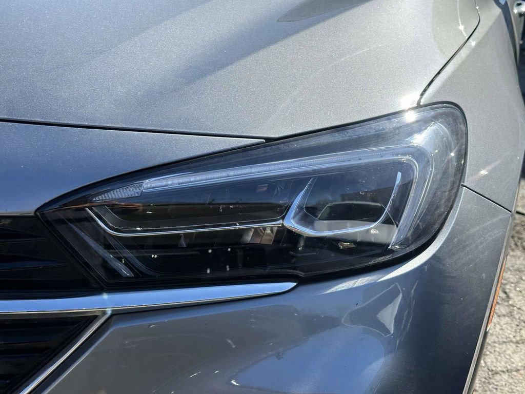 Used 2023 Buick Encore GX Essence w/ Experience Buick Package image 9