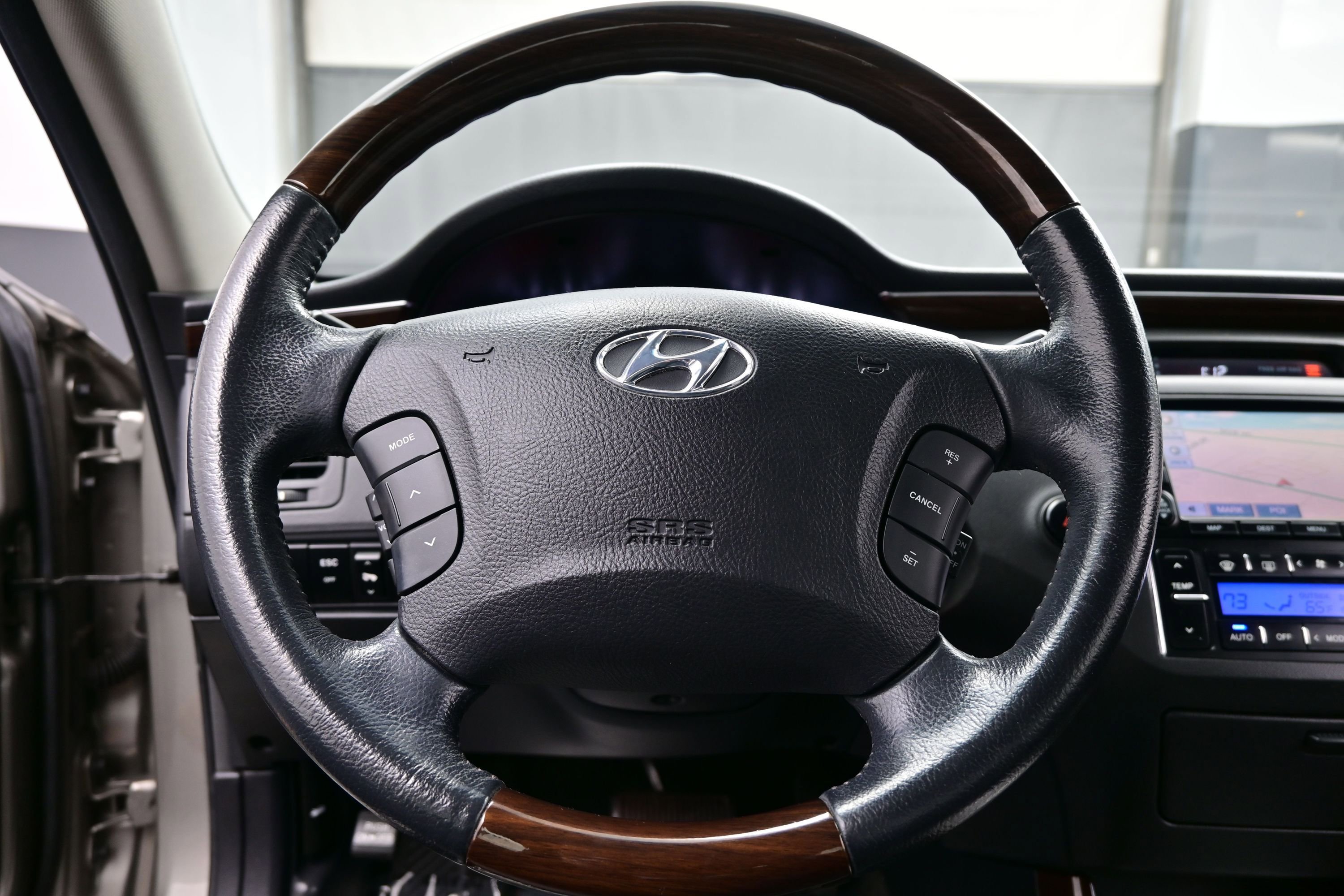 Used 2009 Hyundai Azera Limited w/ Ultimate Navigation Pkg 4 FWD image 22