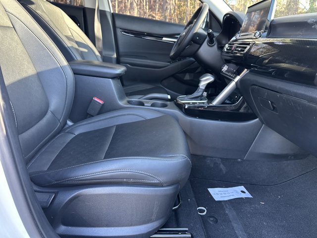 Used 2023 Kia Seltos EX image 16