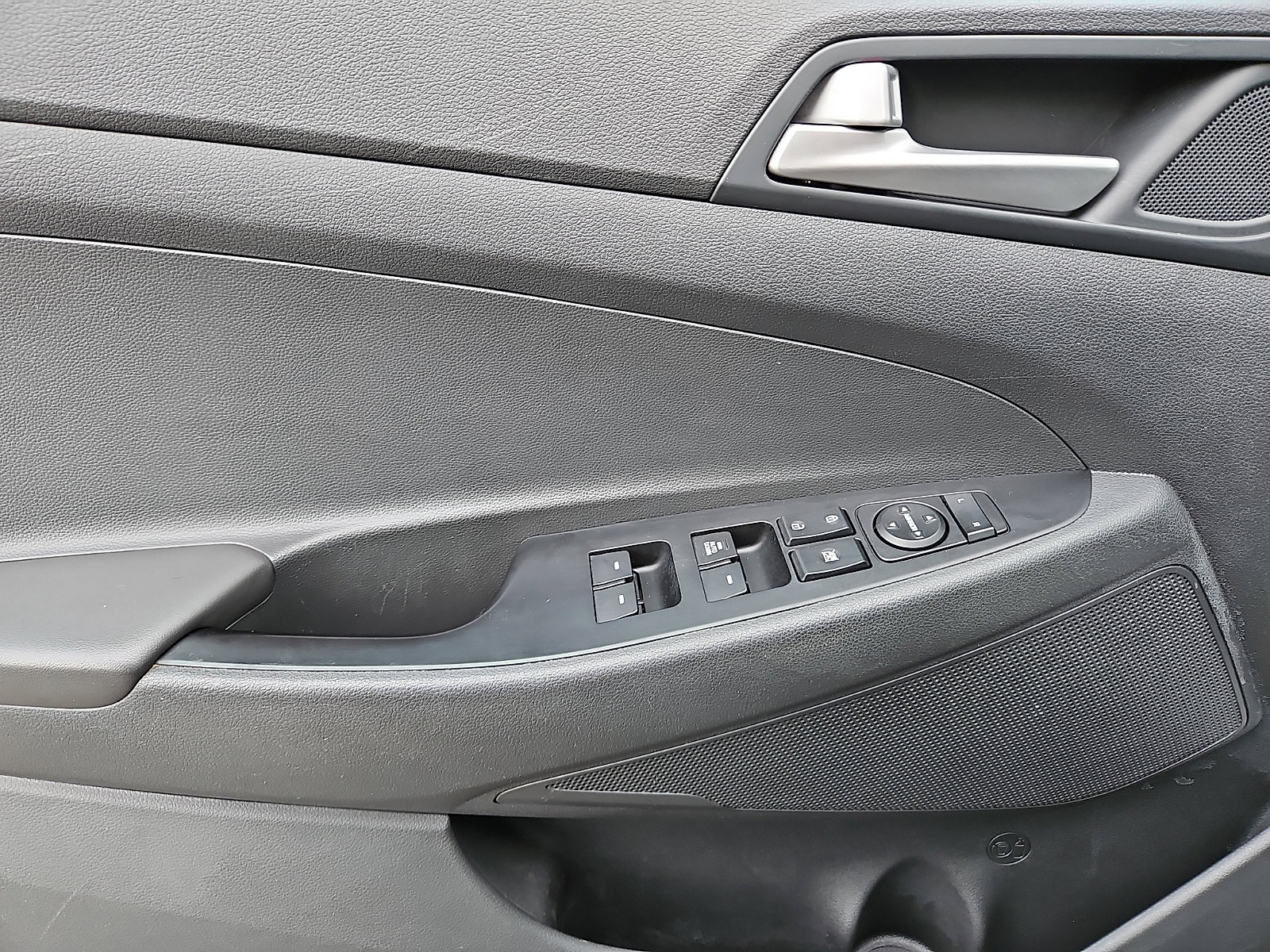 Used 2019 Hyundai Tucson SE AWD/4WD image 12