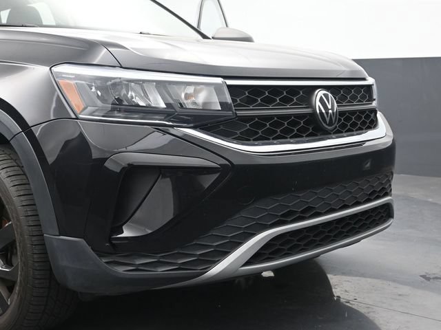 Used 2023 Volkswagen Taos S w/ Driver Assistance Package AWD/4WD image 31