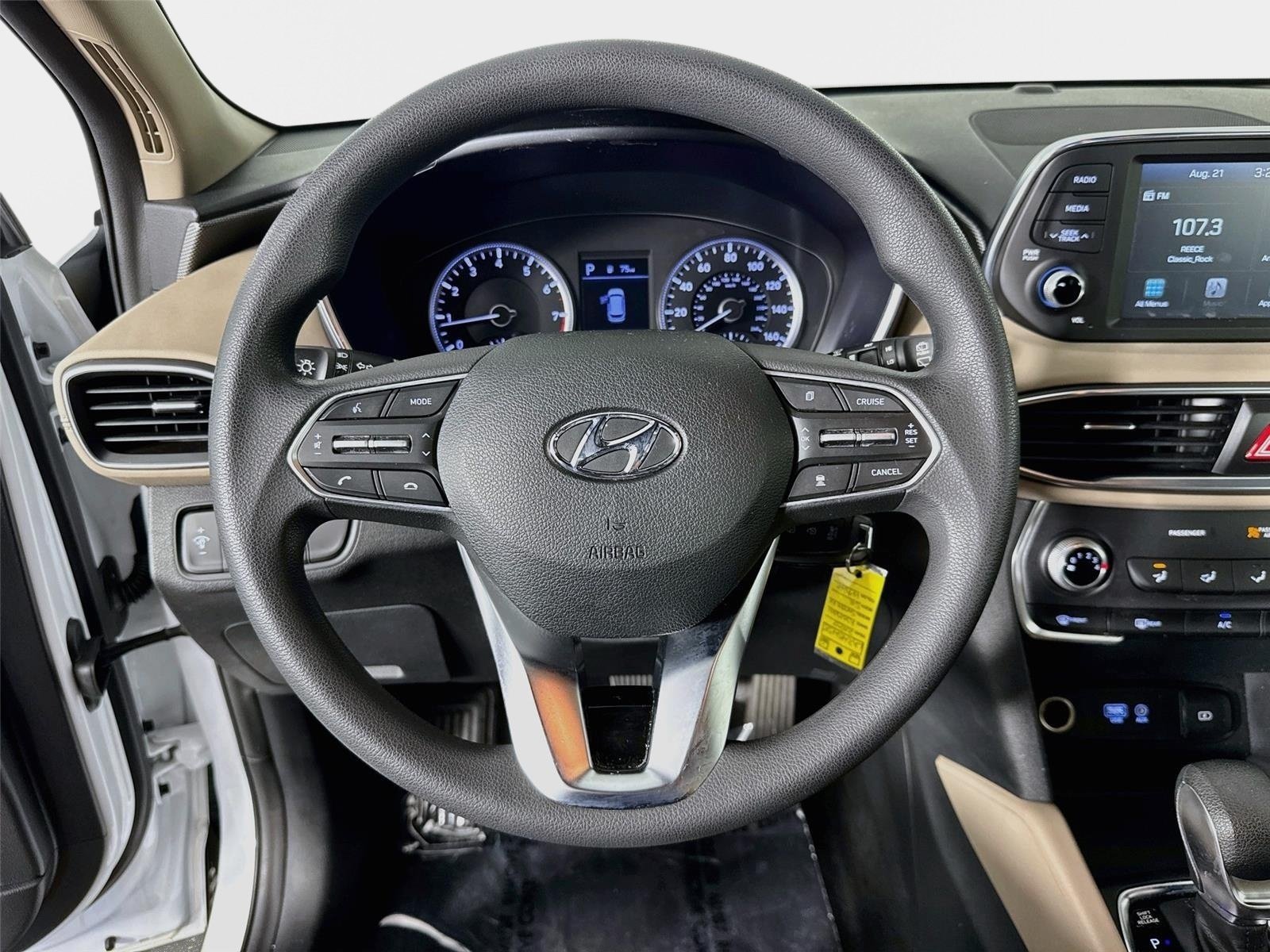Used 2020 Hyundai Santa Fe SE FWD image 12