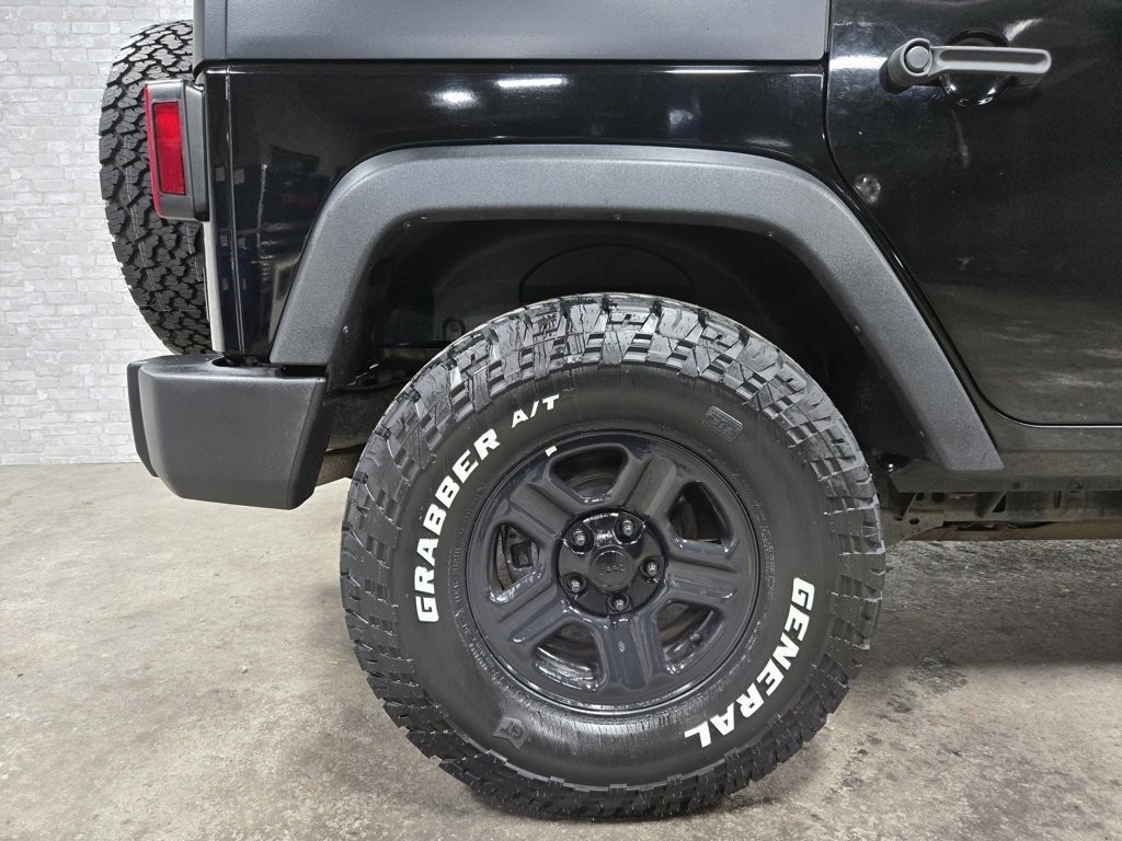 Used 2017 Jeep Wrangler Unlimited Sport w/ Connectivity Group image 54