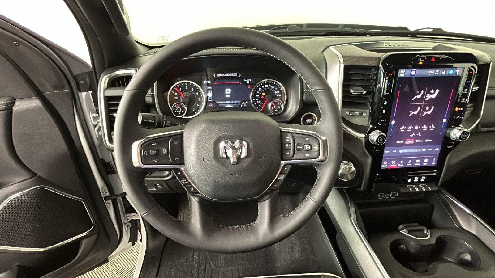 Used 2026 RAM 1500 Laramie w/ Night Edition AWD/4WD image 18