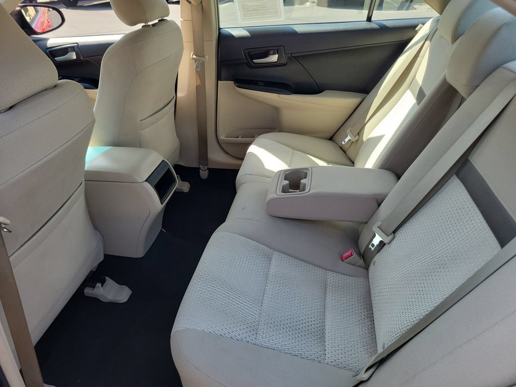Used 2014 Toyota Camry LE FWD image 14